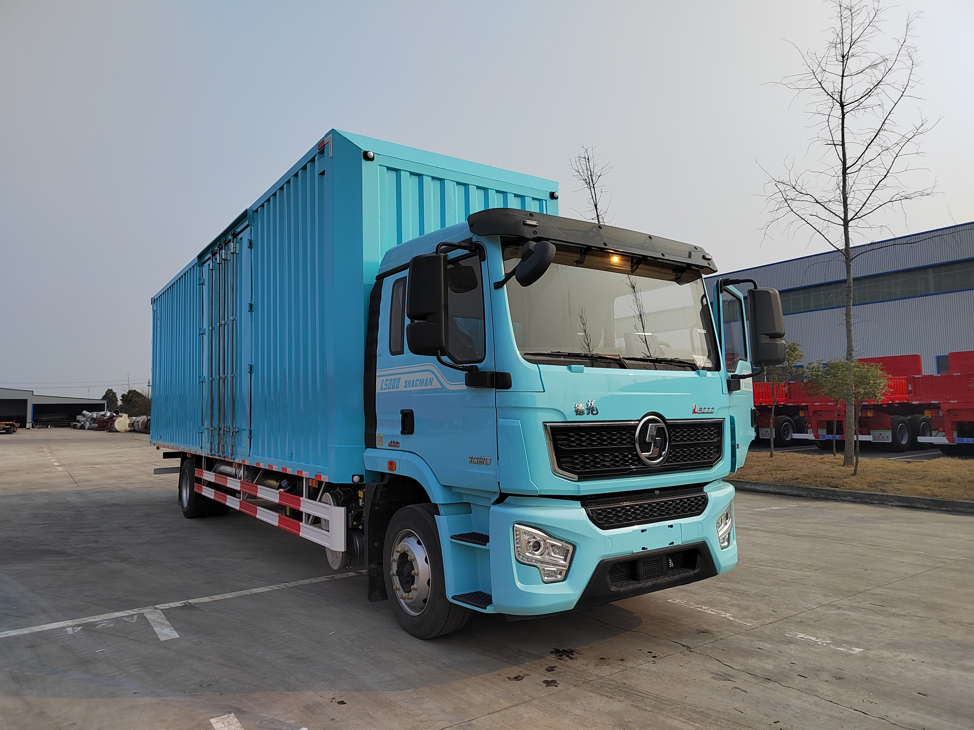 轻型卡车运输车、货物运输车，颜色多选